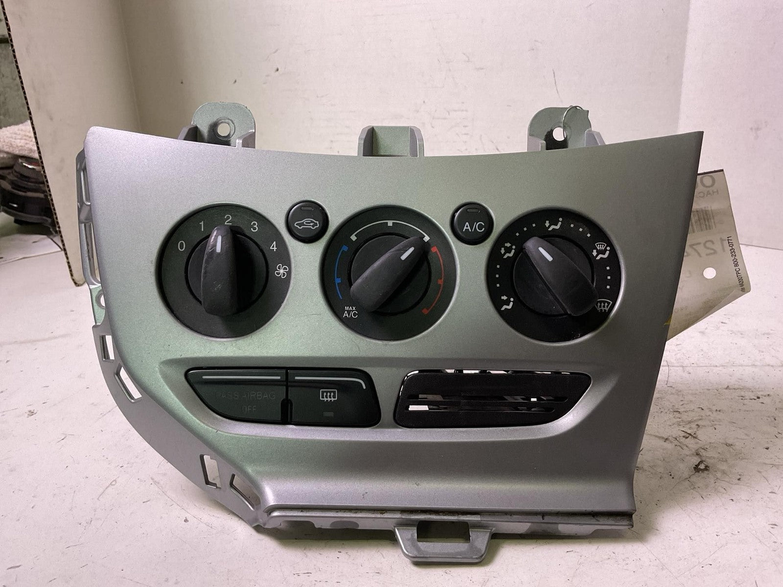 Heater A/c Control FORD FOCUS 13 140